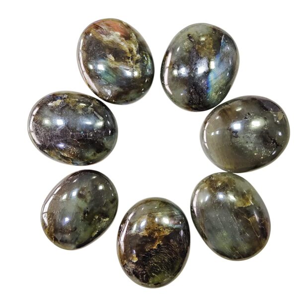 Labradorite-Palm-Stone-–-A-Stone-of-Magic-Transformation